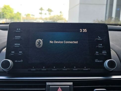 Used 2019 Honda Accord Hybrid image 11