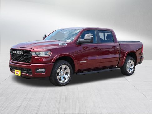 Used 2025 RAM 1500 Big Horn AWD/4WD image 3