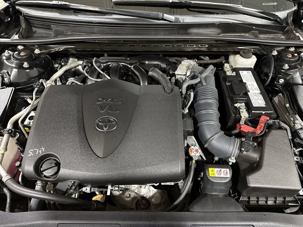 Used 2023 Toyota Camry XLE FWD image 25