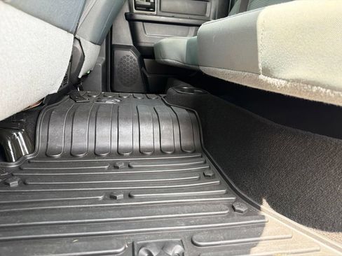 Used 2018 RAM 2500 Tradesman w/ Chrome Appearance Group AWD/4WD image 18