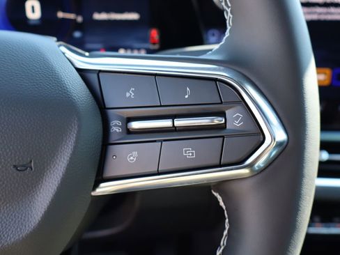 New 2026 Chevrolet Equinox EV LT image 15