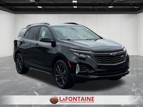 Used 2024 Chevrolet Equinox RS w/ RS Leather Package AWD/4WD image 7