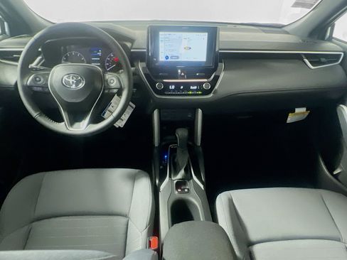 Used 2025 Toyota Corolla Cross AWD Hybrid image 29
