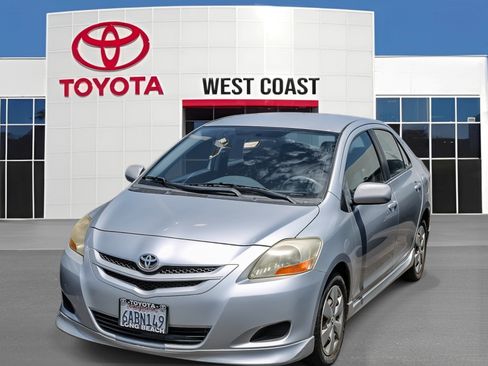 Used 2007 Toyota Yaris S FWD image 1