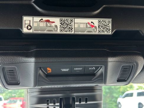 Used 2024 Jeep Wrangler Unlimited AWD/4WD image 17