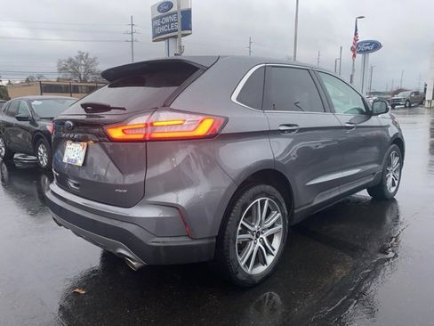 Used 2024 Ford Edge Titanium image 5