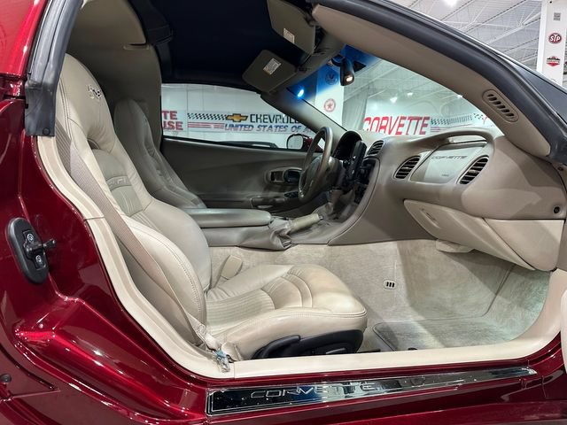 Used 2003 Chevrolet Corvette Coupe w/ Preferred Equipment Group RWD image 11