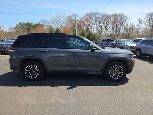 Used 2024 Jeep Grand Cherokee Trailhawk image 4