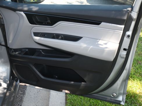 Used 2024 Honda Odyssey Touring image 22