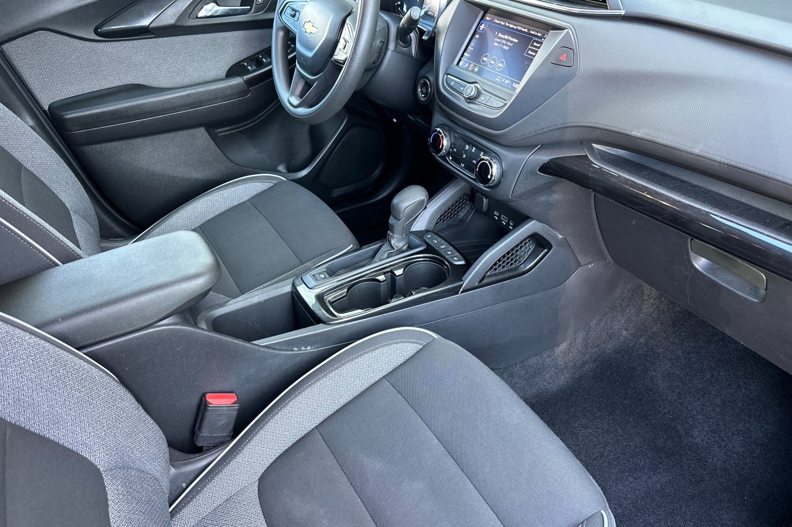 Used 2022 Chevrolet TrailBlazer LT FWD image 15