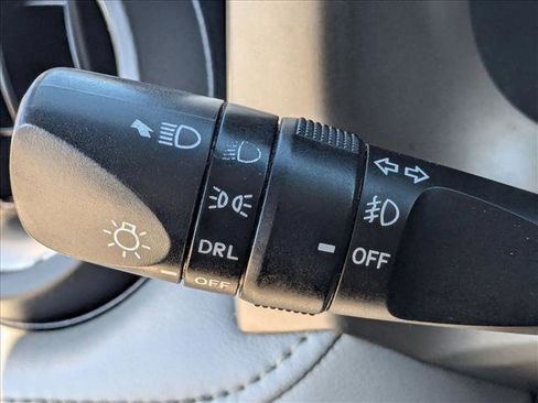 Used 2013 Toyota RAV4 XLE image 15