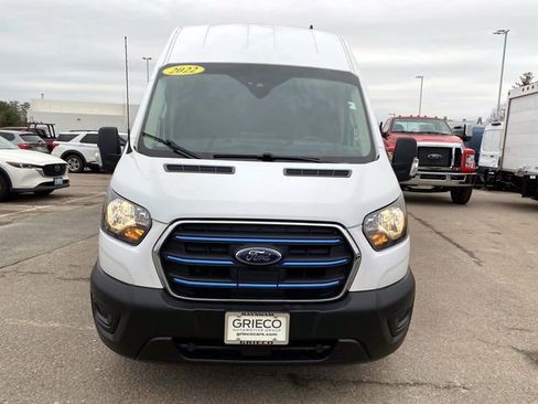 Used 2022 Ford E-Transit 148 High Roof image 10