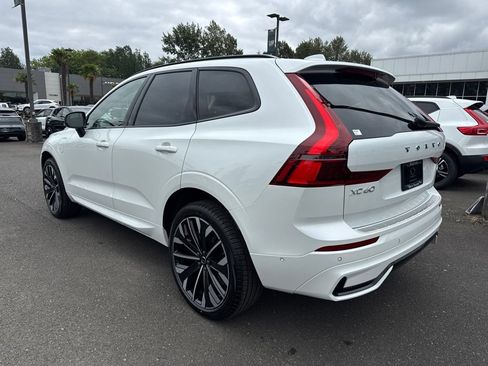 New 2026 Volvo XC60 T8 Ultra w/ Protection Package Premier AWD/4WD image 3
