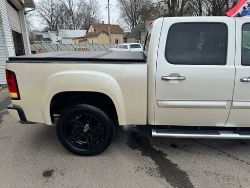 Used 2011 GMC Sierra 1500 Denali image 10
