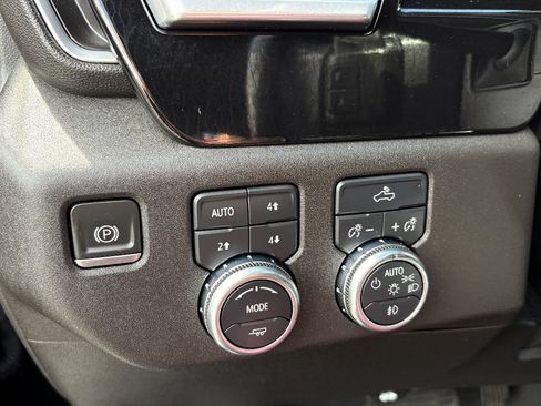 Used 2022 GMC Sierra 1500 Elevation AWD/4WD image 18