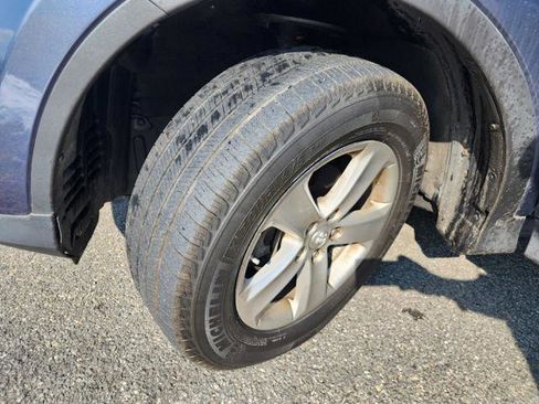 Used 2013 Toyota RAV4 XLE image 9