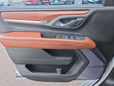 Used 2023 GMC Yukon Denali Ultimate image 19