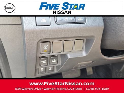 Used 2022 Nissan Frontier PRO-4X w/ Technology Package AWD/4WD image 28