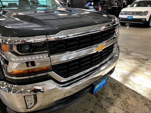 Used 2019 Chevrolet Silverado 1500 LT w/ All Star Edition AWD/4WD image 33