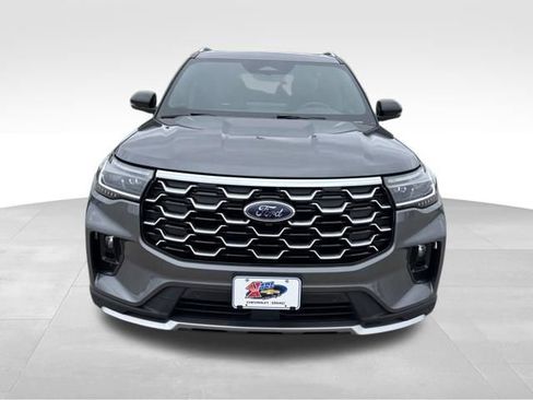 Used 2025 Ford Explorer Platinum w/ Ultimate Package AWD/4WD image 8
