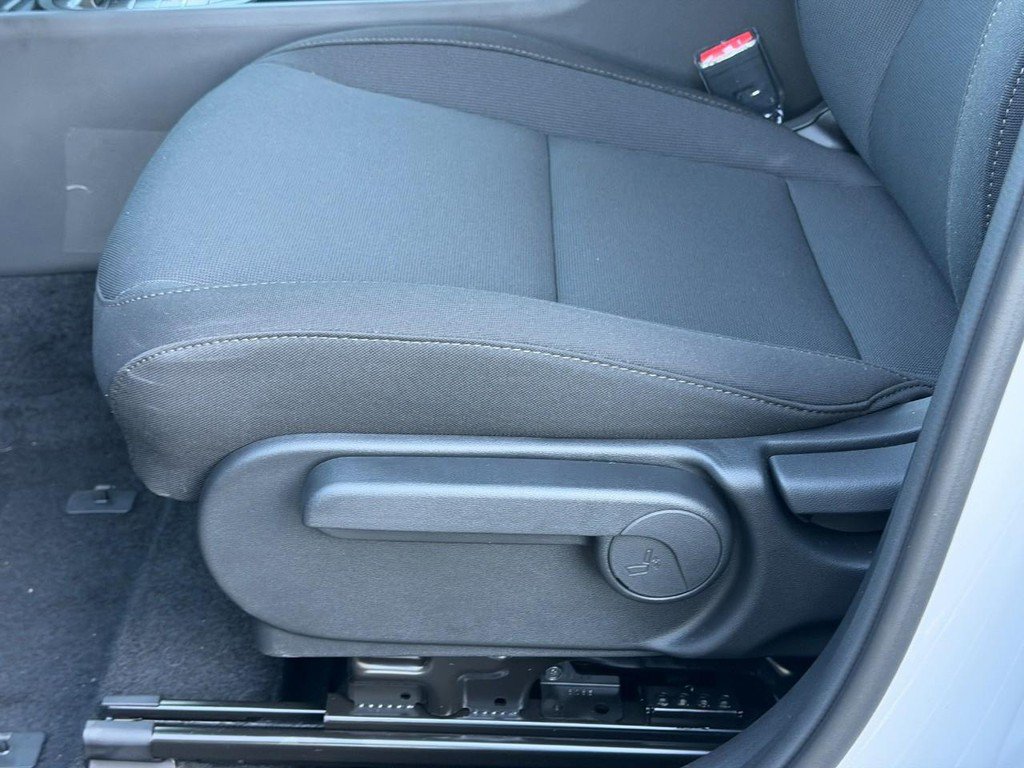 New 2027 Hyundai Kona SEL Sport FWD image 10