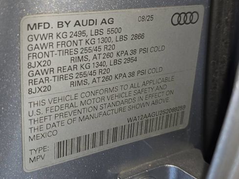 Used 2025 Audi Q5 Premium Plus w/ Premium Plus AWD/4WD image 38