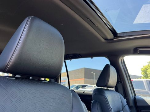 Used 2019 Honda Passport Touring image 18