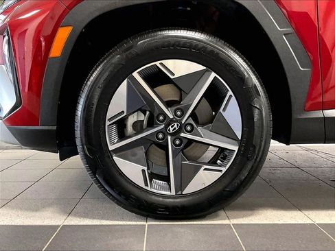 Certified 2025 Hyundai Tucson SEL AWD/4WD image 7