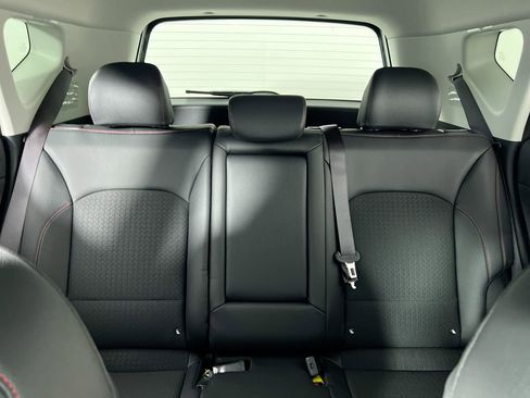 Certified 2025 Kia Soul GT-Line w/ GT-Line Technology Package FWD image 33