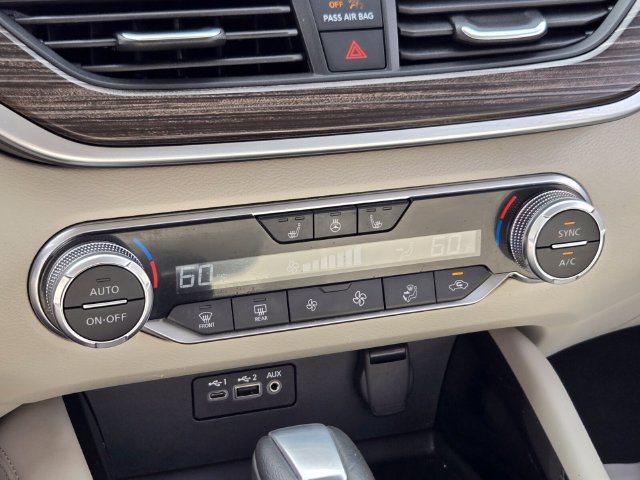 Used 2022 Nissan Altima 2.5 Platinum AWD/4WD image 29