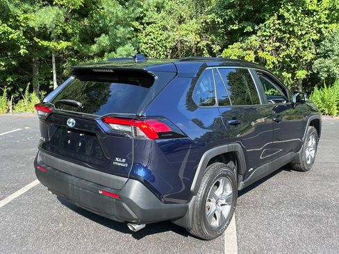 Used 2024 Toyota RAV4 XLE w/ Convenience Package AWD/4WD image 5