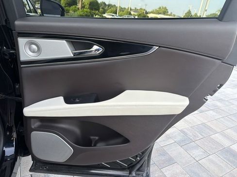 Certified 2022 Lincoln Nautilus Black Label AWD/4WD image 22