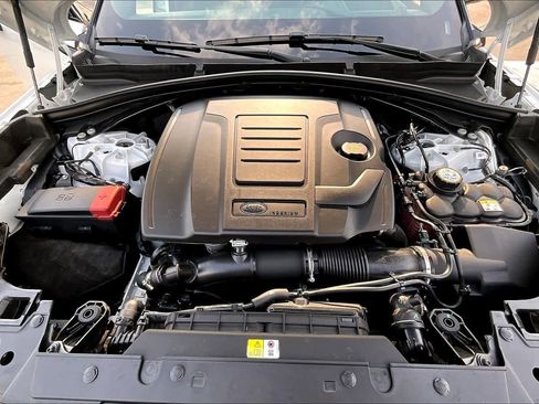 Used 2026 Land Rover Range Rover Velar Dynamic SE image 29