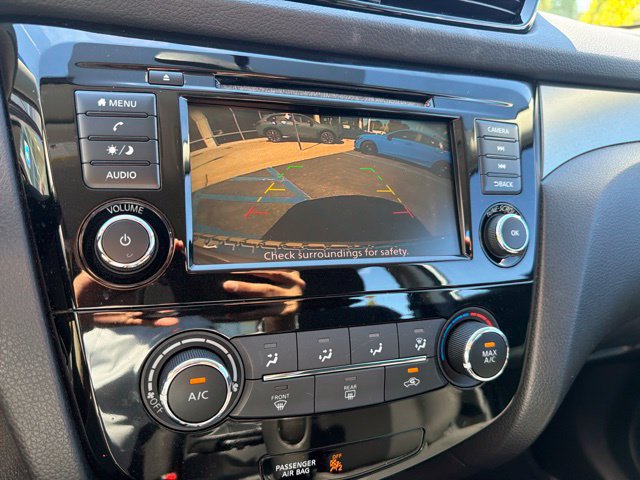 Used 2019 Nissan Rogue Sport S FWD image 18