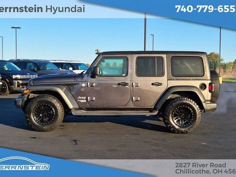 Used 2018 Jeep Wrangler Unlimited Sport S AWD/4WD image 4