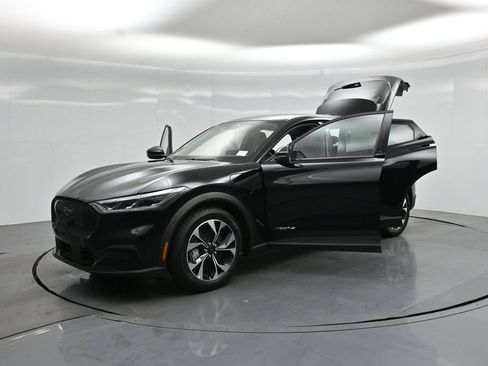 New 2026 Ford Mustang Mach-E Select RWD image 28