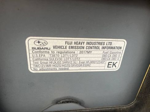 Used 2017 Subaru Forester 2.5i Premium w/ All-Weather Package AWD/4WD image 23
