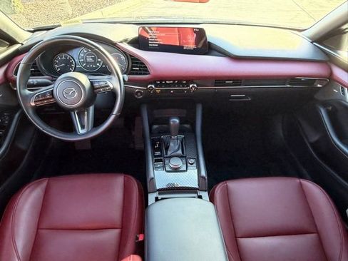 Used 2024 MAZDA MAZDA3 Hatchback w/Premium Plus Pkg image 13