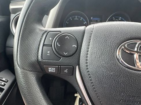 Used 2017 Toyota RAV4 LE w/ All Weather Liner Package AWD/4WD image 22