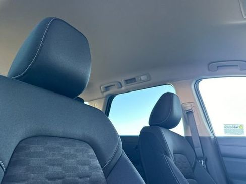 New 2025 Nissan Pathfinder S image 14