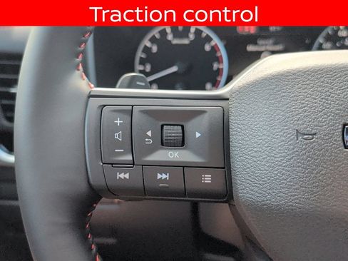 Used 2026 Nissan Rogue SV AWD/4WD image 24