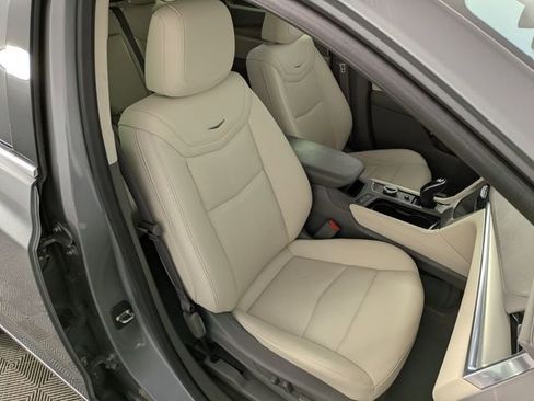 Certified 2024 Cadillac XT5 Premium Luxury FWD image 33