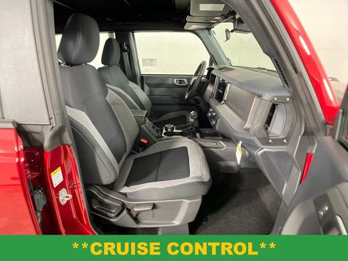 New 2025 Ford Bronco 4-Door image 5