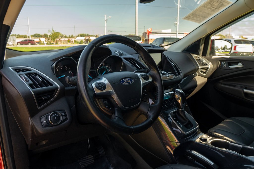 Used 2013 Ford Escape Titanium w/ Parking Technology Pkg FWD image 23