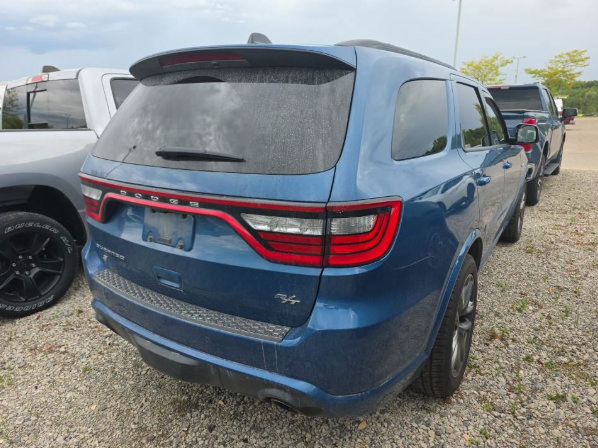 Used 2023 Dodge Durango R/T w/ Tow 'N Go Package AWD/4WD image 3