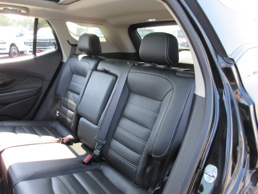 Certified 2022 GMC Terrain Denali w/ Denali Premium Package AWD/4WD image 21