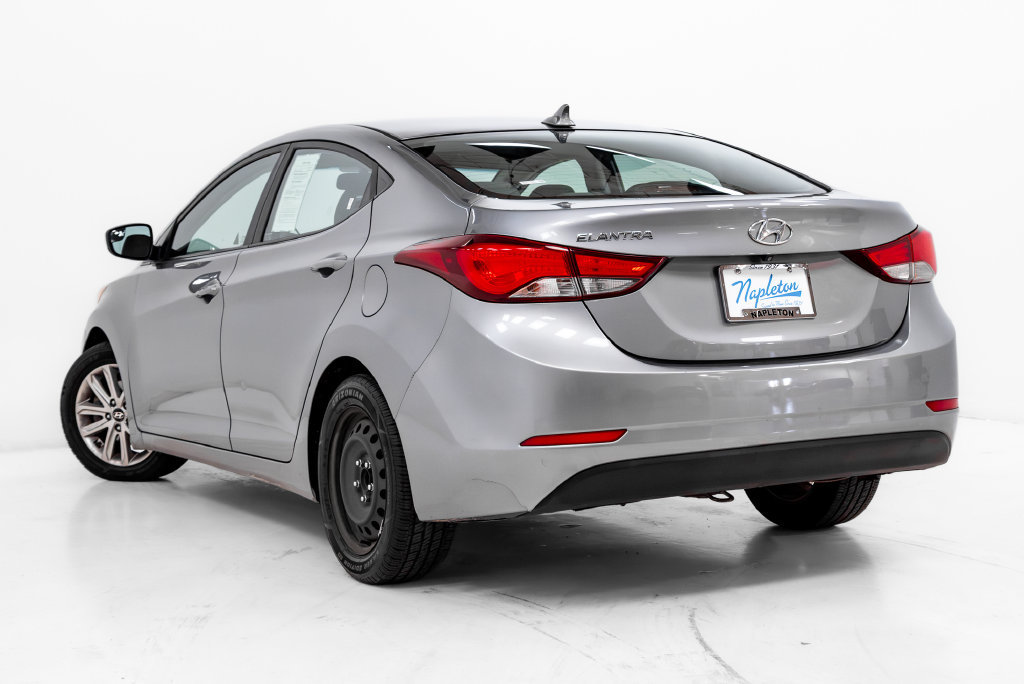 Used 2014 Hyundai Elantra SE w/ Option Group 02 FWD image 25
