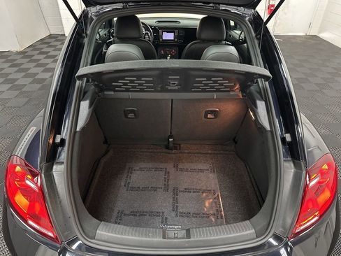 Used 2018 Volkswagen Beetle 2.0T FWD image 33