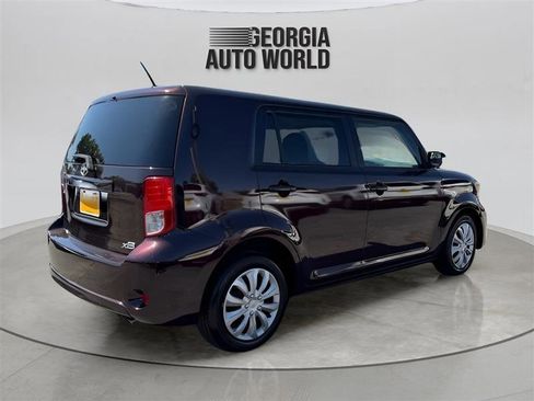 Used 2014 Scion xB FWD image 11
