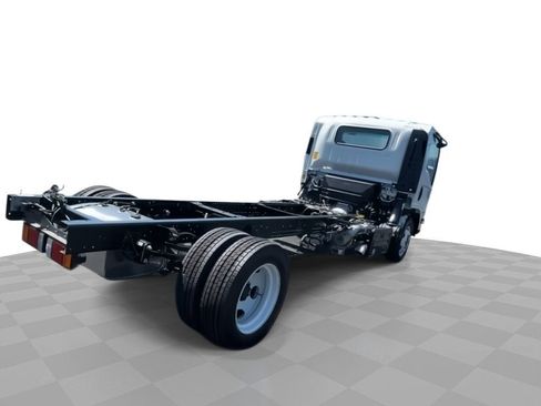 New 2024 Chevrolet Low Cab Forward 5500XD image 21